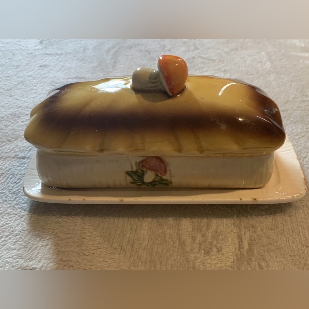 Sears Merry Mushroom Decorated Ceramic Butter Dish 1978 chip